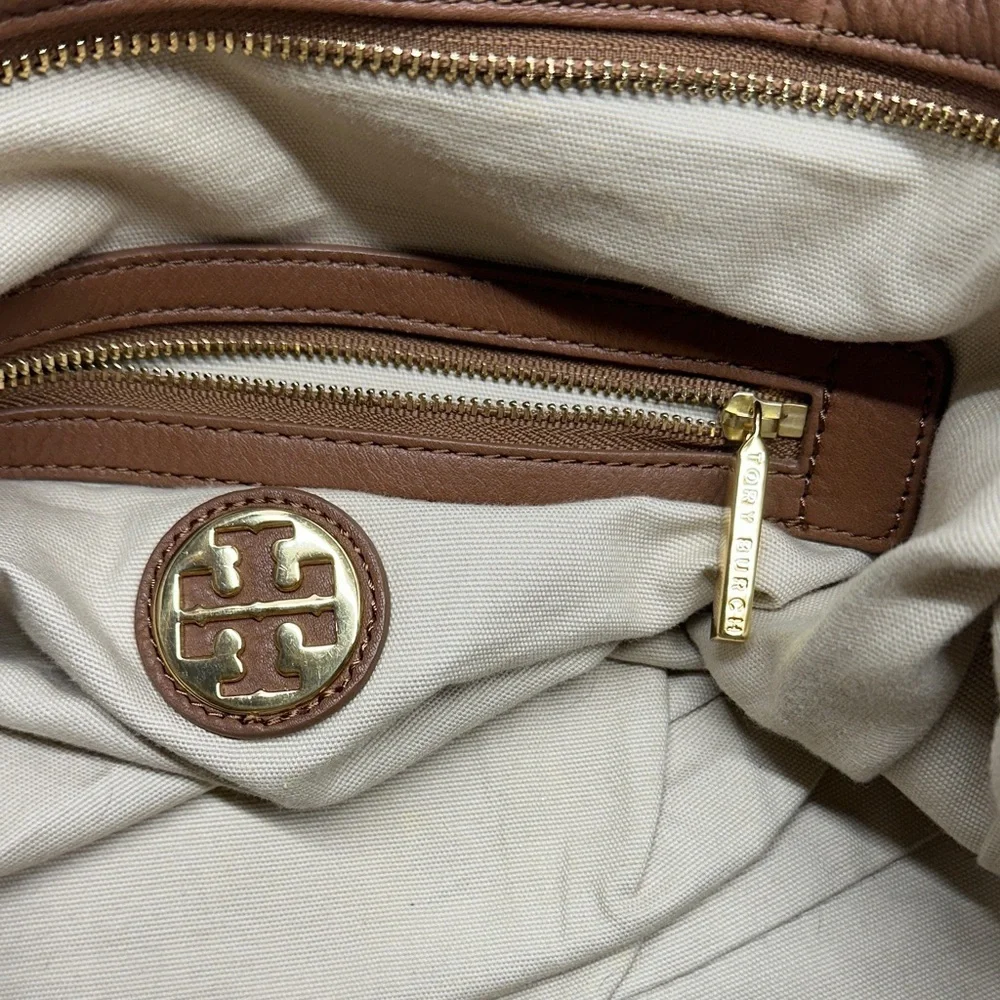 Tory Burch Amanda Satchel Purse Leather Handbag Crossbody Bag Tan Brown Gold